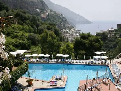 Royal Hotel