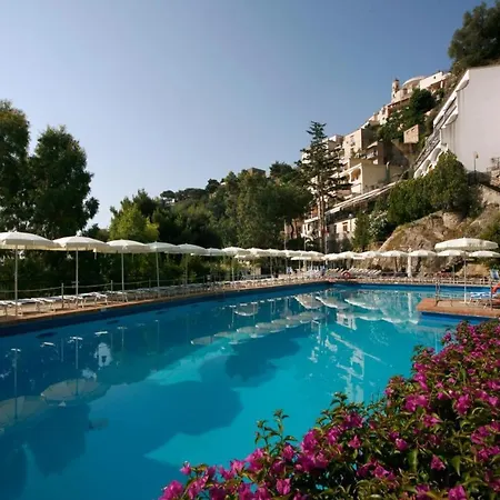 Royal 4* Positano