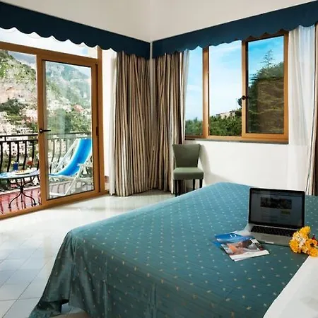Hotel Royal 4*