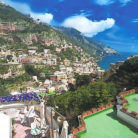 Hotel Royal 4*