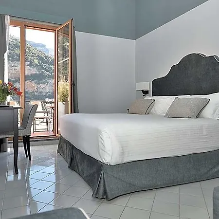 Royal 4* Positano
