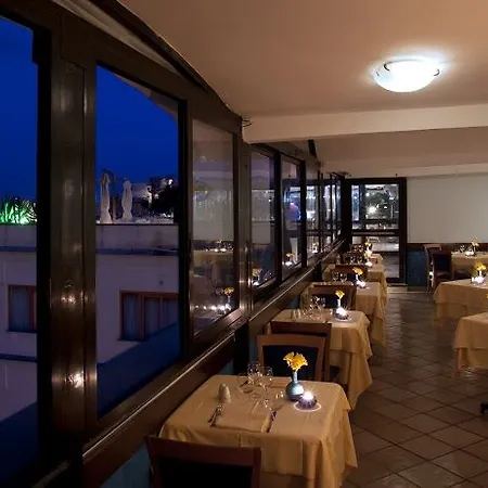 Hotel Royal