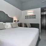 Royal 4*
