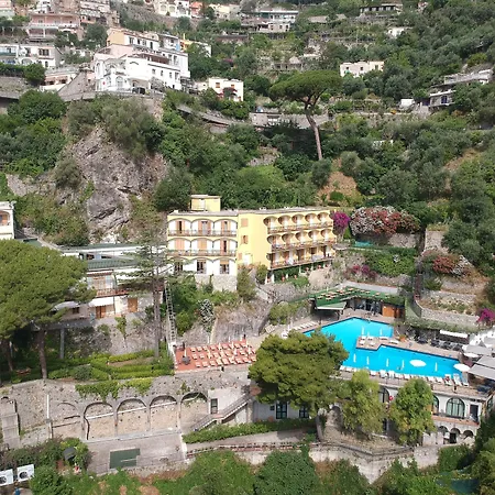 Royal 4* Positano