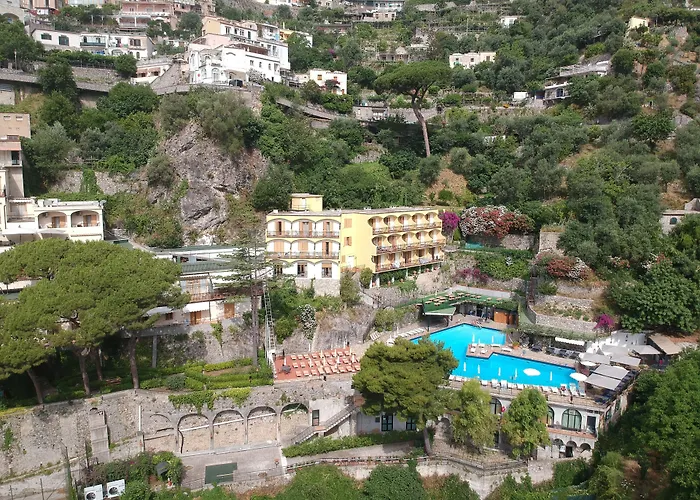 Royal 4* Positano